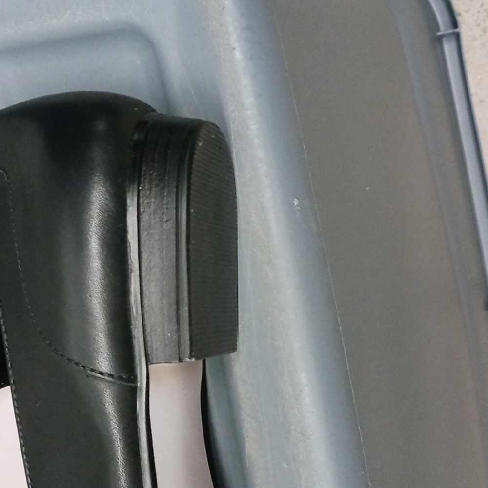 SHOES - Picture 6 of 6